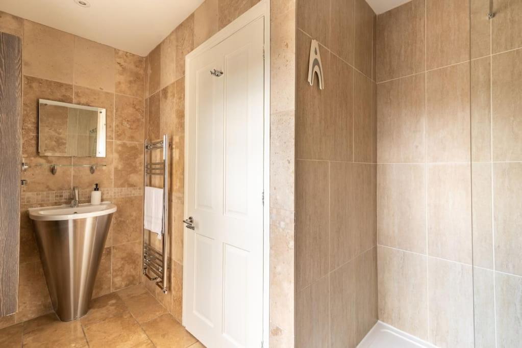 Look No Further The Stable Block In Beautiful Beaufort House 2 Bedrooms บาธ ภายนอก รูปภาพ